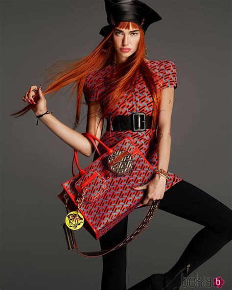 versace otoño invierno 2021|versace la greca dress.